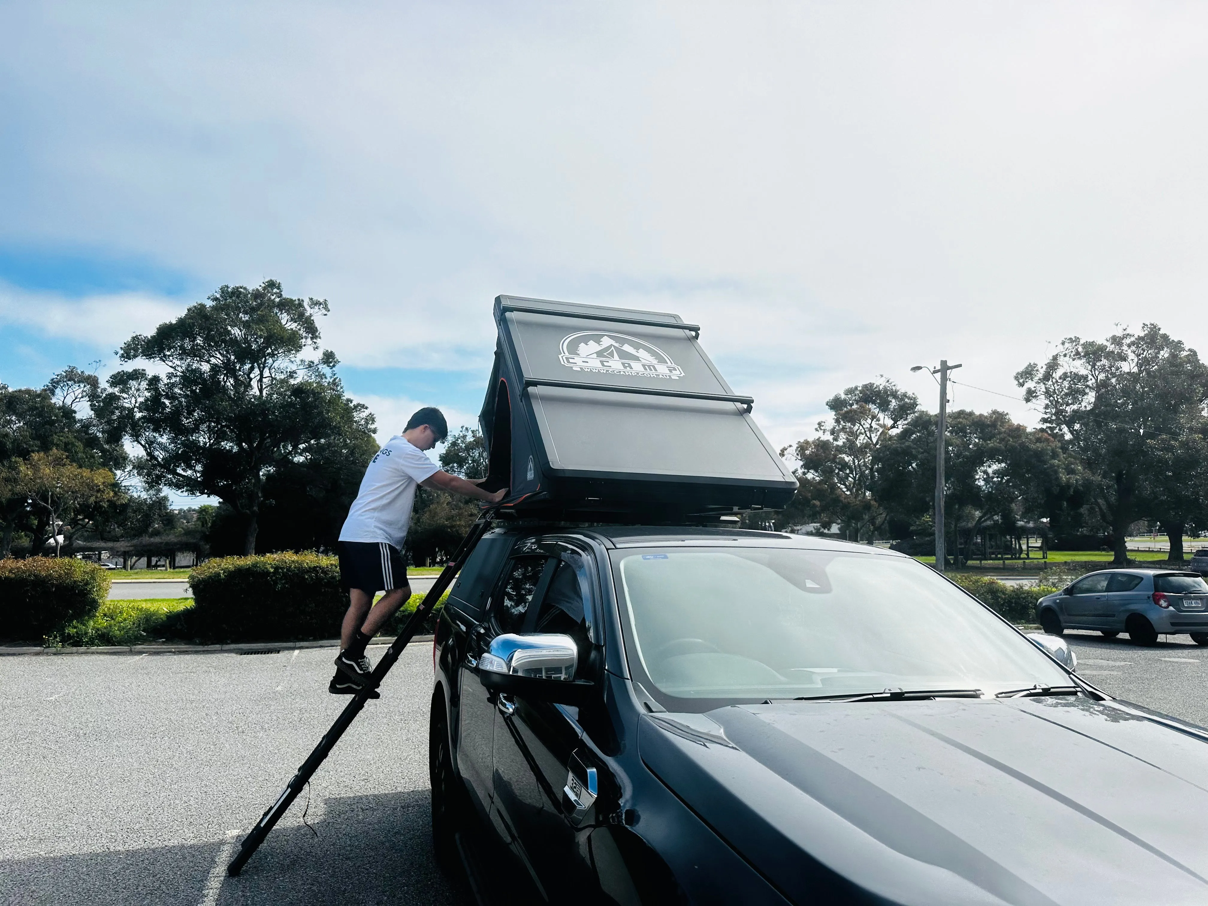 Super Slimline Rooftop Tent